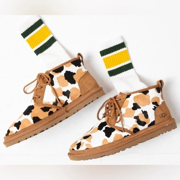 Authentic New Ugg Neumel Bootie Men’s Size 9 Hard To Find Cow Print Pattern! - Picture 2 of 6